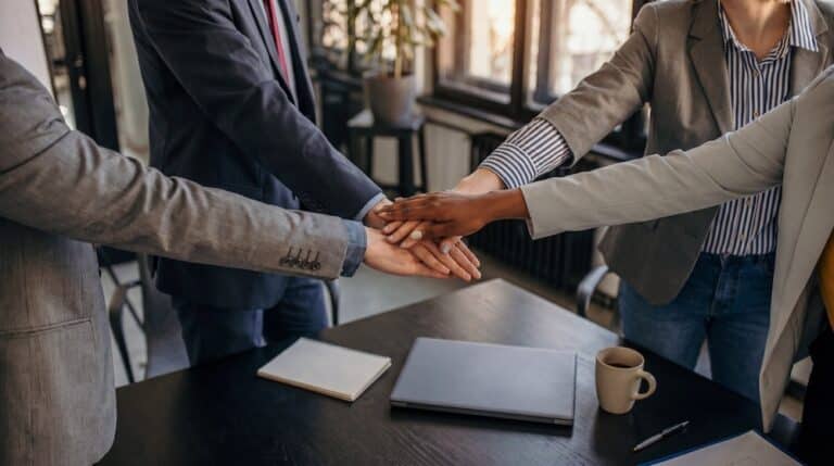 Un collectif de cadres à temps partagé en PME